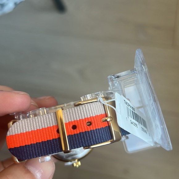 Timex Weekender Quartz Watch - Picture 4 of 4